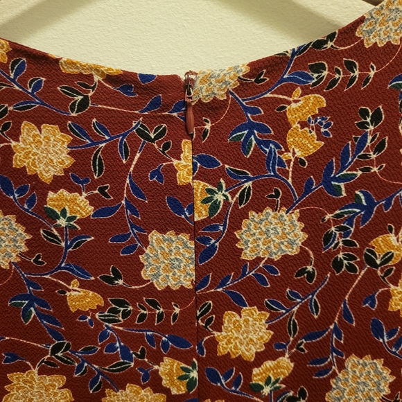 Floral Long Sleeve Dress - Picture 7 of 7